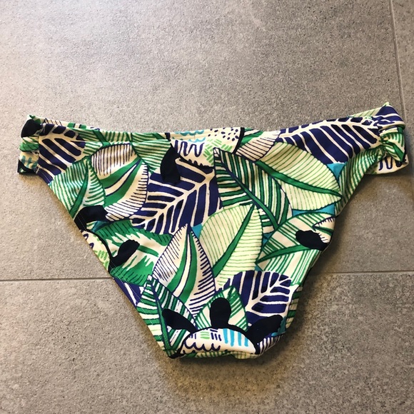 Aerie Brooke Halter Style Bikini - Picture 10 of 14
